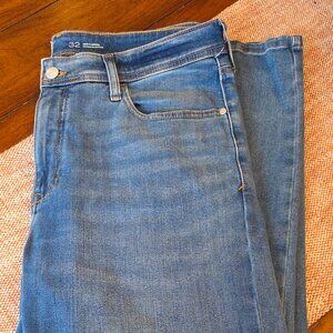 PILCRO SIZE 32 ...30 INCH INSEAM JEANS